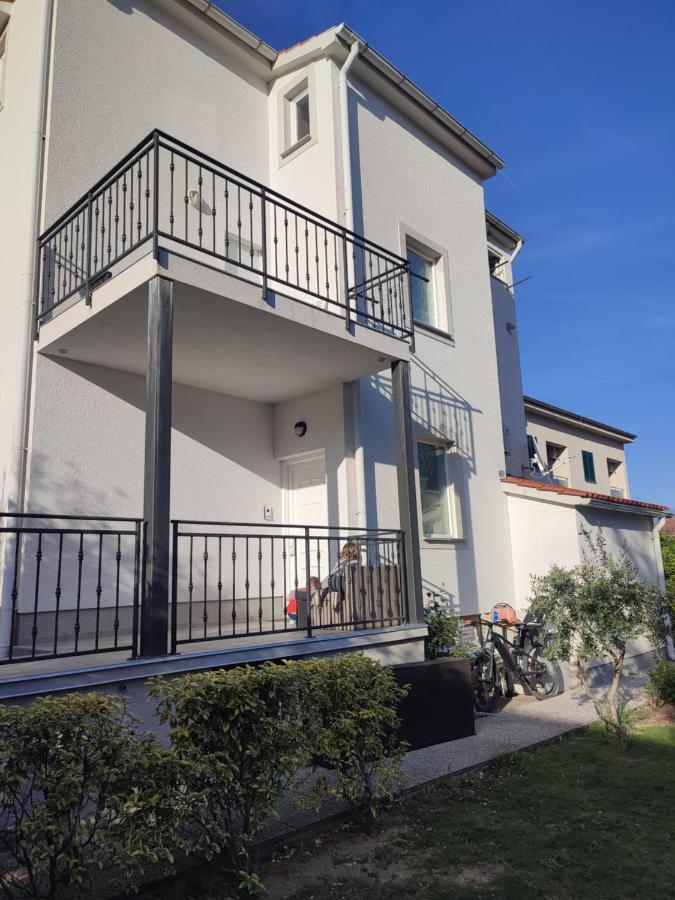 Apartments Kraljic バスカ エクステリア 写真