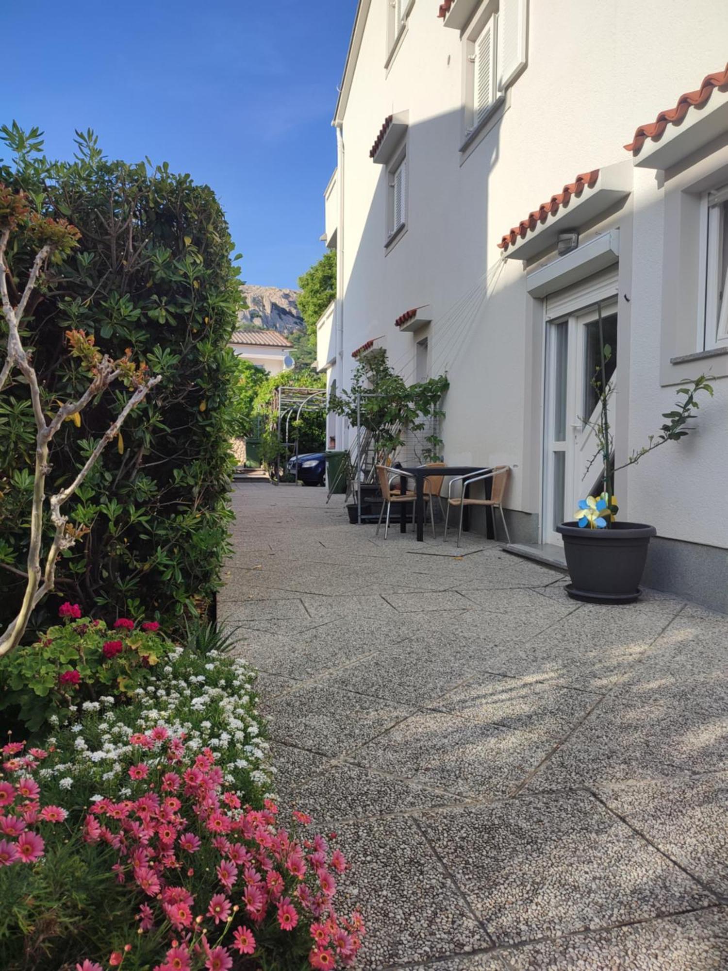 Apartments Kraljic バスカ 部屋 写真