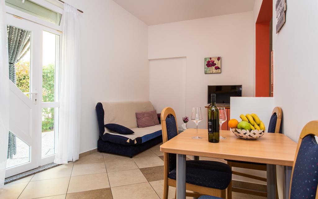 Apartments Kraljic バスカ エクステリア 写真
